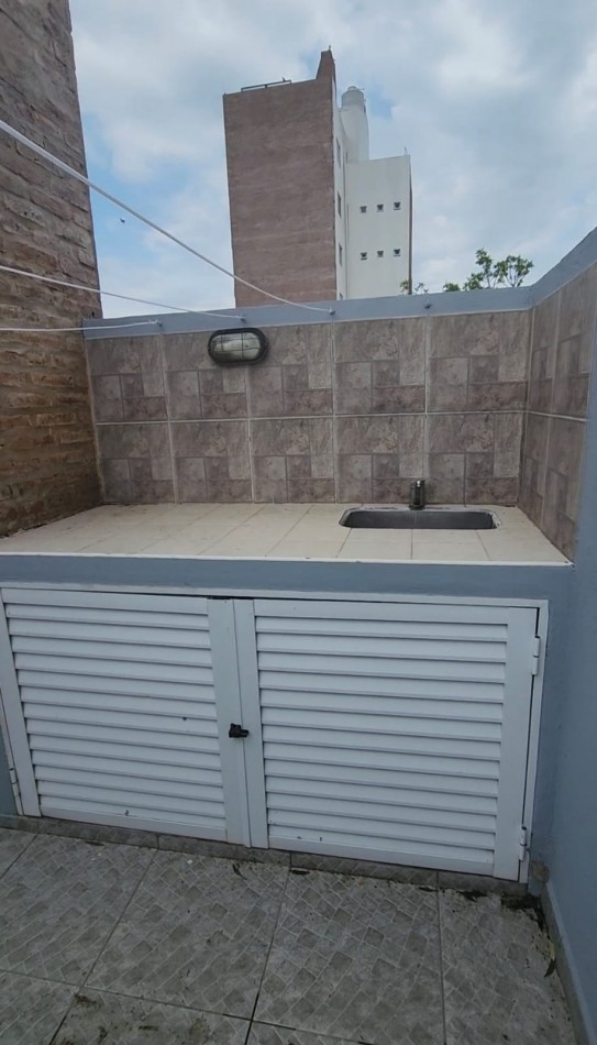 ALQUILER PLANTA ALTA AMOBLADA + COCHERA