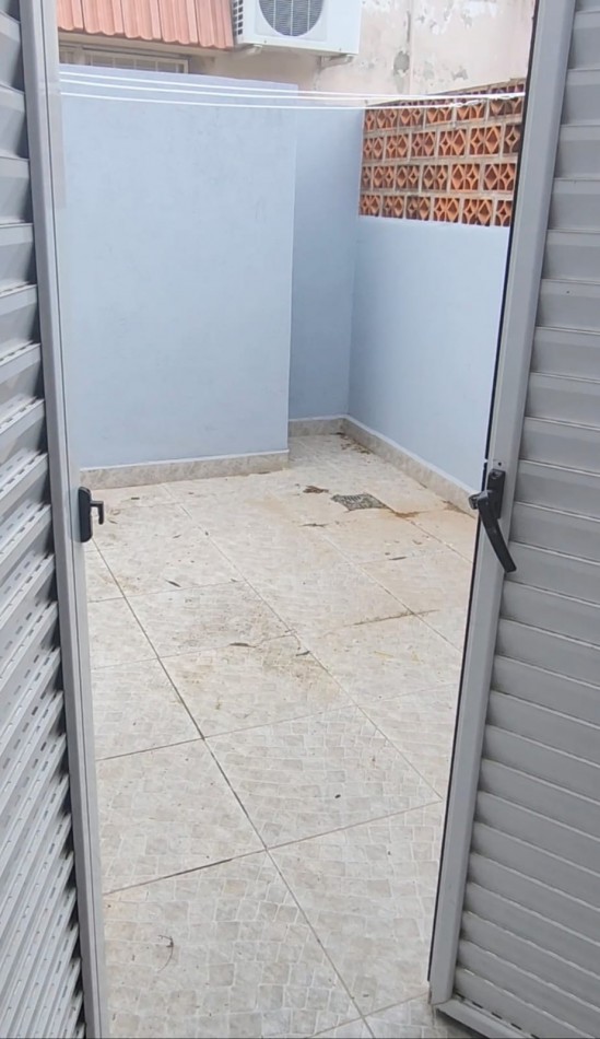 ALQUILER PLANTA ALTA AMOBLADA + COCHERA