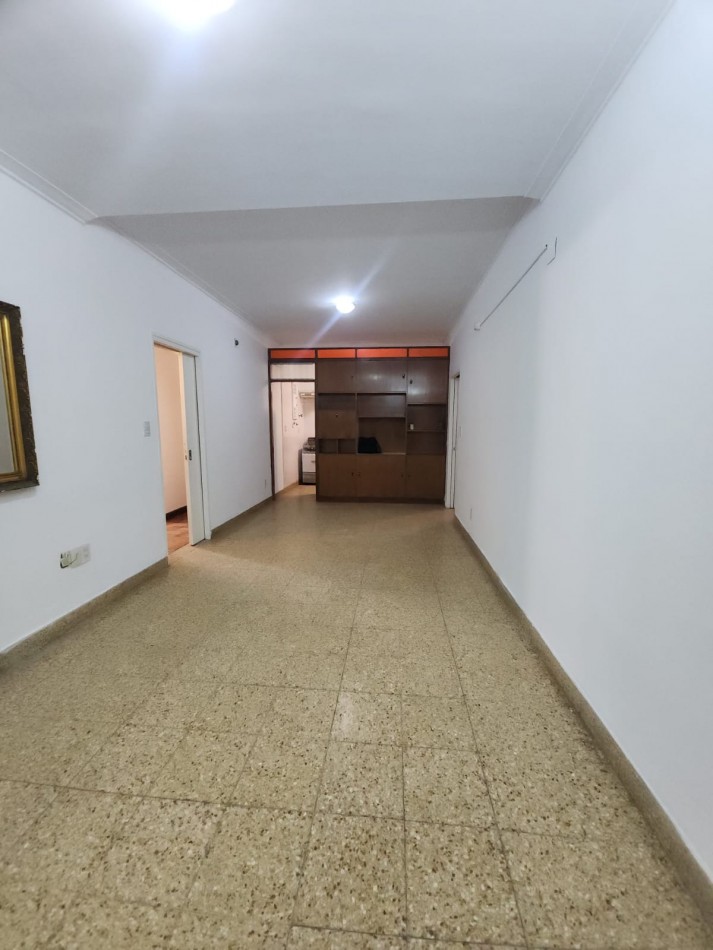 ALQUILER CASA EN GUEMES Y BV GALVEZ