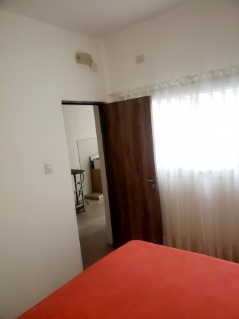 1 DORMITORIO FRENTE A PLAZA EN BARRIO CANDIOTI NORTE